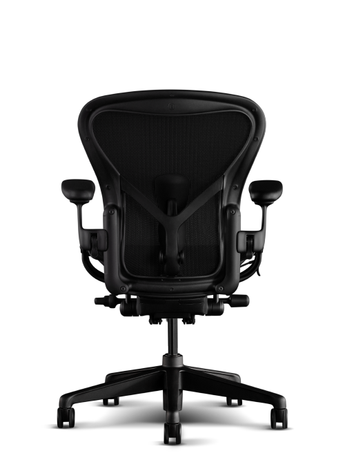 Vista trasera de la silla gaming Herman Miller Aeron en negro ónix.