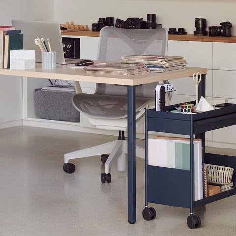 OE1 desk