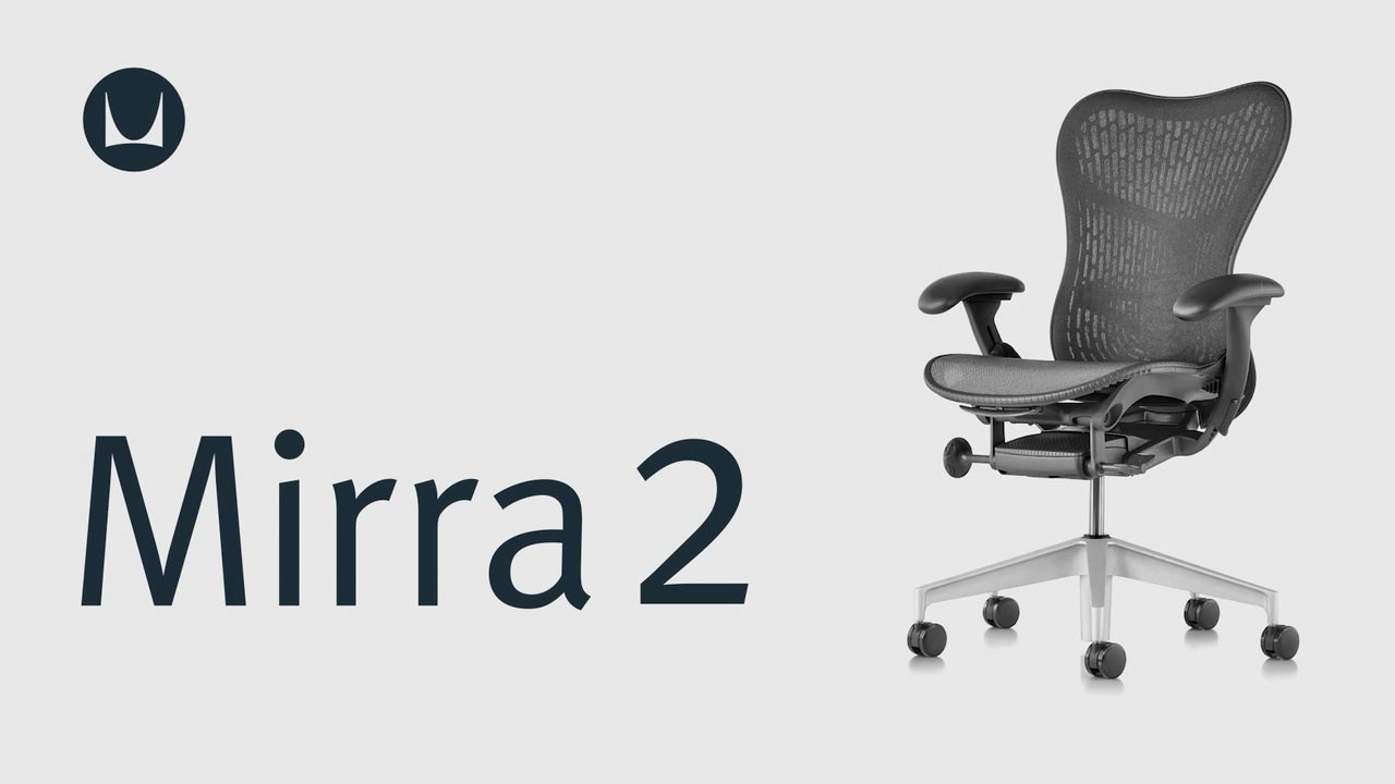 Un vídeo que muestra las características técnicas de ajuste de una silla de oficina Herman Miller Mirra 2, incluida la altura y profundidad del asiento, la tensión de inclinación, el limitador de inclinación, el ajuste del respaldo y el ajuste del brazo.