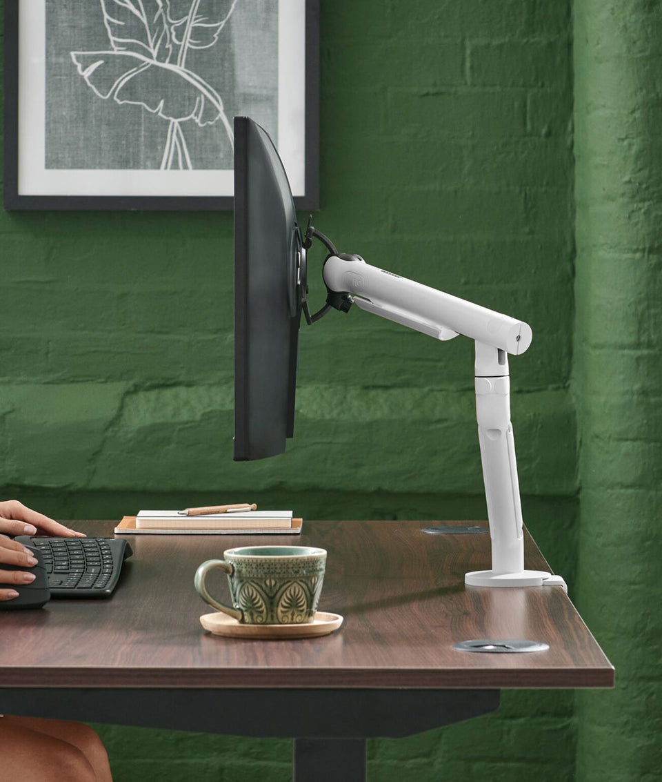 Brazo articulado para monitor Flo