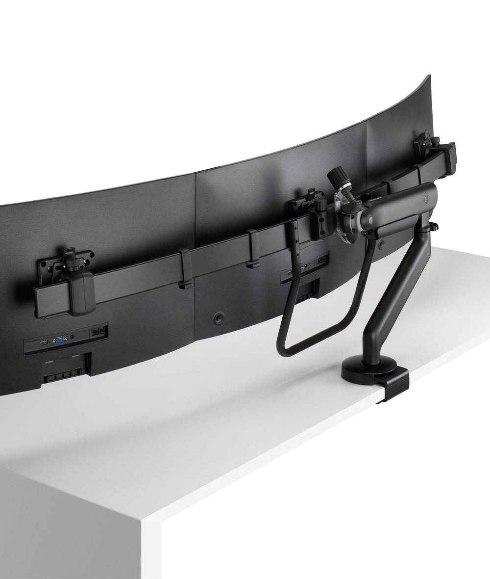 Brazo articulado para tres monitores de gran tamaño Flo X